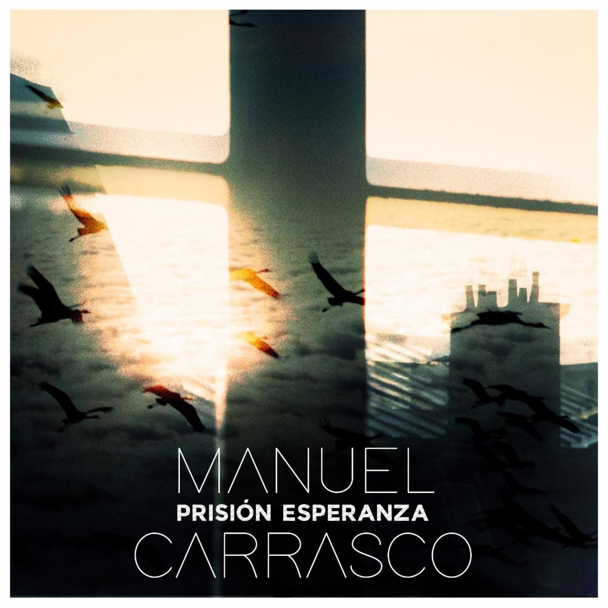 MANUEL CARRASCO INUNDA EL MUNDO CON UN NUEVO HIMNO SOLIDARIO “PRISIÓN ESPERANZA”