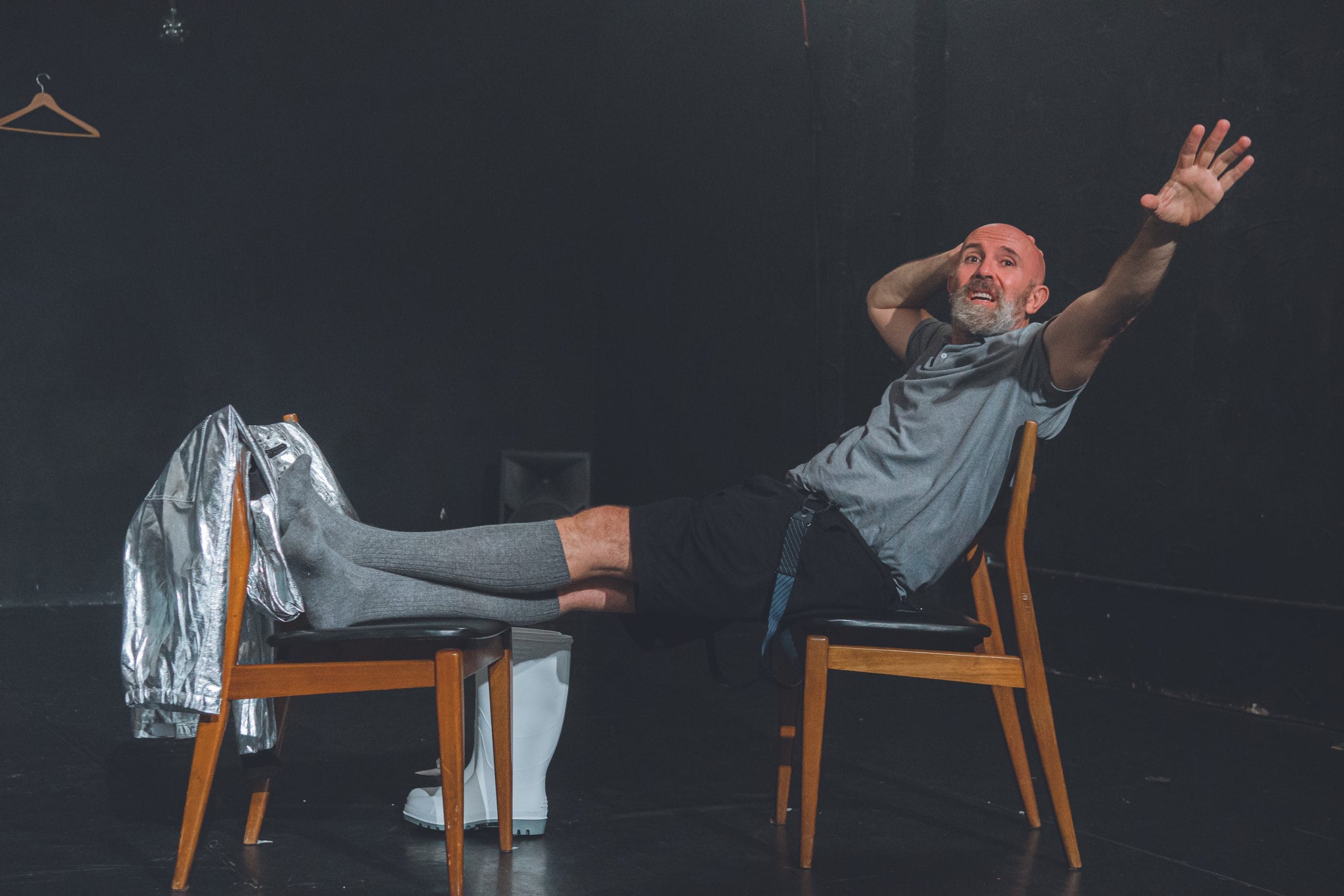 LAS UÑAS ROJAS – TEATRO LARA
