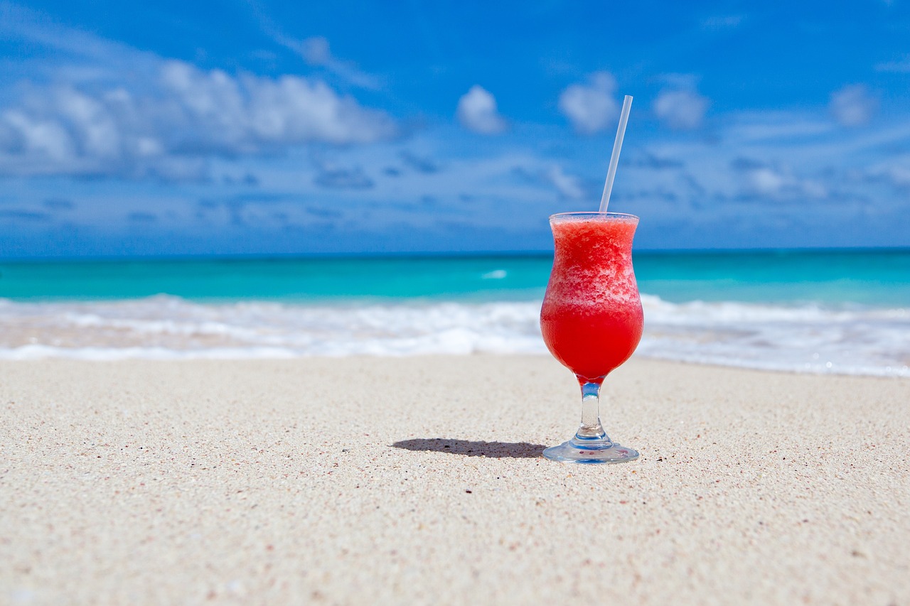 Refresca tu Verano: Descubre las Mejores Bebidas para Disfrutar Bajo el Sol